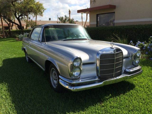 Mercedes-Benz 280SE Coupe 1969 г Mercedes-Benz 280SE Coupe 1969 г