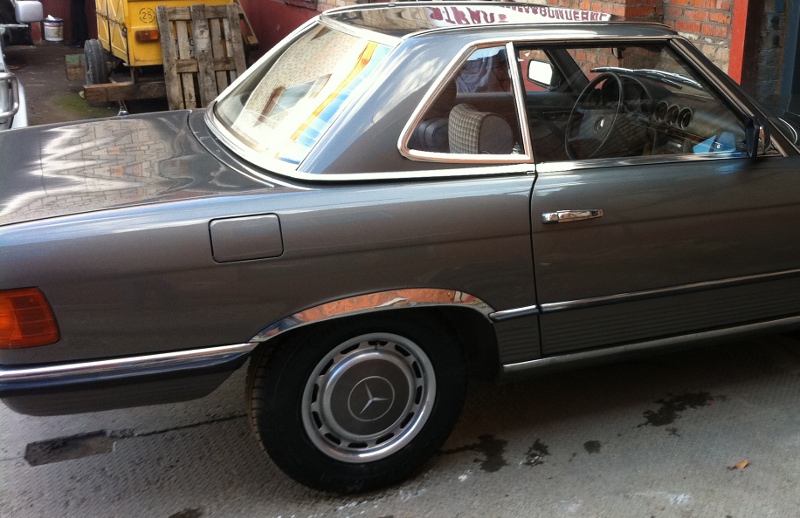 Mercedes W107 33