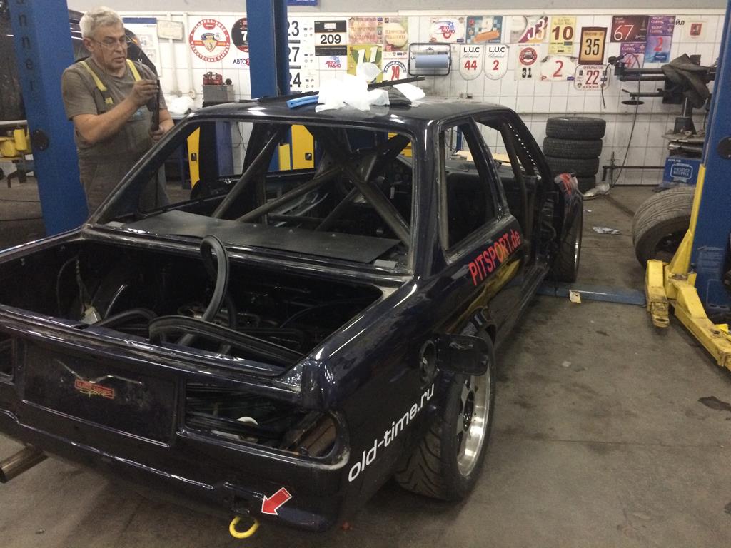 BMW 21