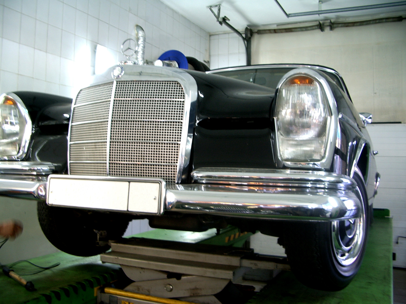 Mercedes W111 Cabriolet 11